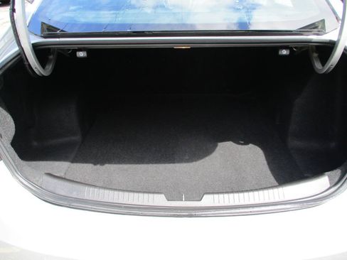 Used 2020 Chevrolet Malibu LS w/ LPO, Convenience Package 1 FWD image 7