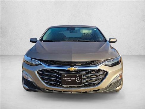 Used 2024 Chevrolet Malibu LT image 2