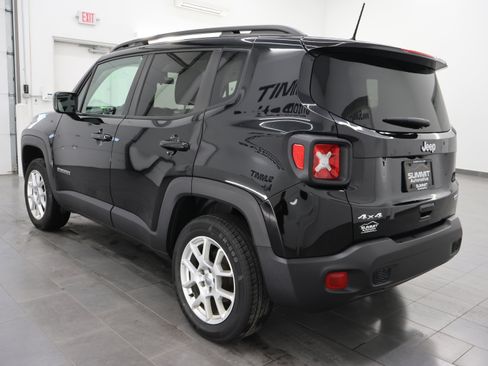Used 2019 Jeep Renegade Latitude AWD/4WD image 6