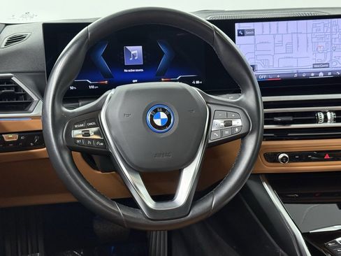 Used 2024 BMW i4 eDrive35 w/ Convenience Package image 32