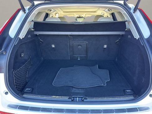 Used 2021 Volvo XC60 T5 Inscription w/ Advanced Package image 24