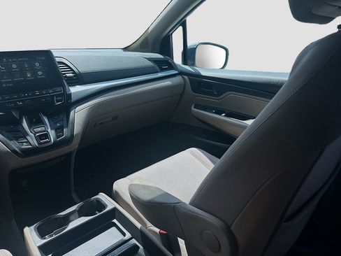 Certified 2018 Honda Odyssey EX image 21