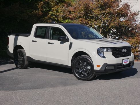 New 2025 Ford Maverick XLT w/ XLT Luxury Package image 29