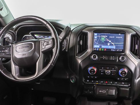 Used 2021 GMC Sierra 2500 Denali w/ Technology Package AWD/4WD image 18
