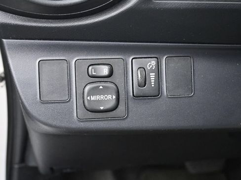 Used 2016 Toyota Prius C One FWD image 12