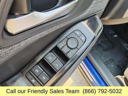 Used 2023 Nissan Rogue SV AWD/4WD image 13