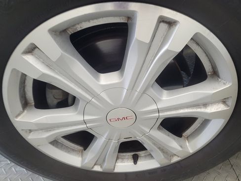 Used 2017 GMC Terrain SLE FWD image 31