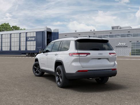 New 2026 Jeep Grand Cherokee L Limited w/ Limited Altitude Package image 3
