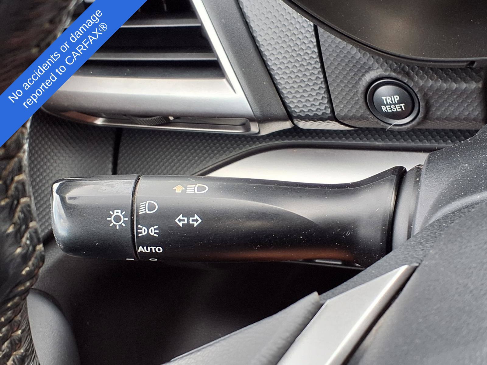 Used 2020 Subaru Forester Premium AWD/4WD image 21