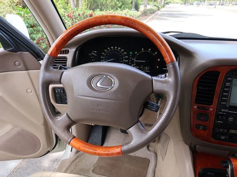 Used 2001 Lexus LX 470 4WD image 37