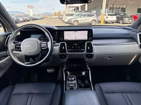 Certified 2023 Kia Sorento SX Prestige image 13