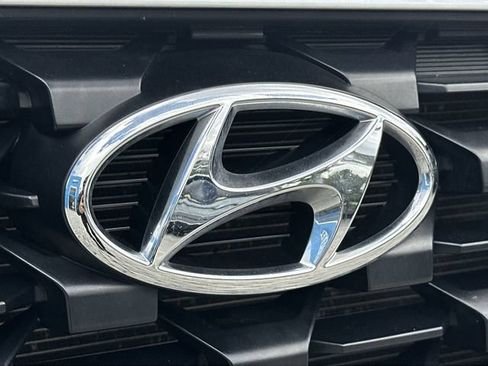 Used 2023 Hyundai Santa Fe SEL FWD image 10