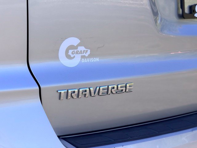 Used 2017 Chevrolet Traverse LT w/ Style and Technology Package FWD image 27
