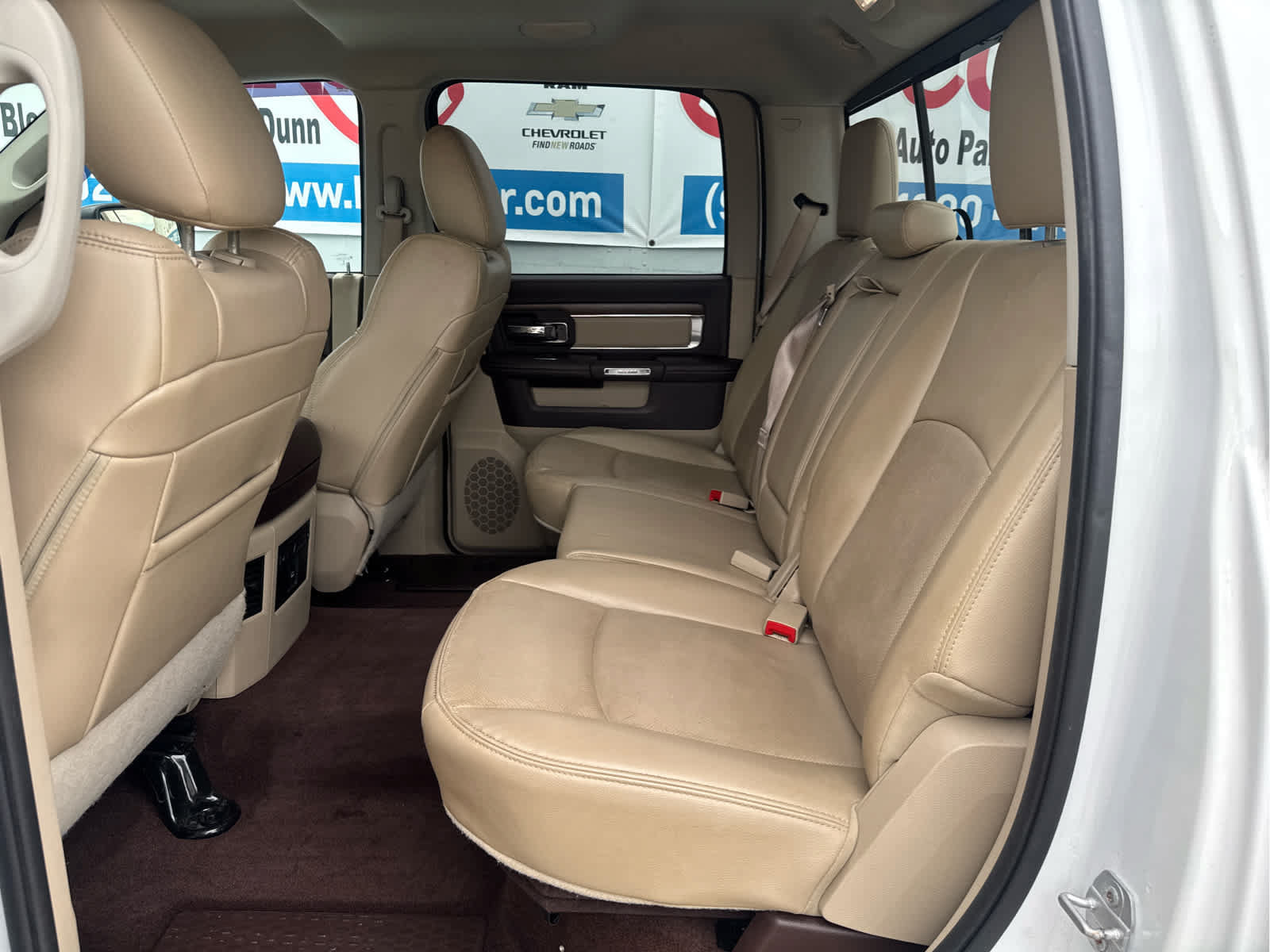 Used 2014 RAM 1500 Laramie w/ Convenience Group AWD/4WD image 40