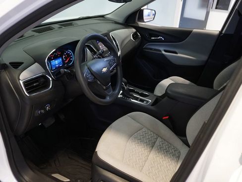 Certified 2024 Chevrolet Equinox LS w/ LS Convenience Package image 9
