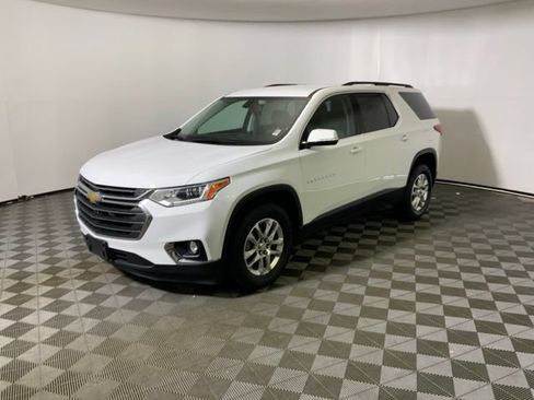 Used 2020 Chevrolet Traverse LT FWD image 12