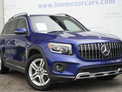 Used 2021 Mercedes-Benz GLB 250 4MATIC w/ Premium Package