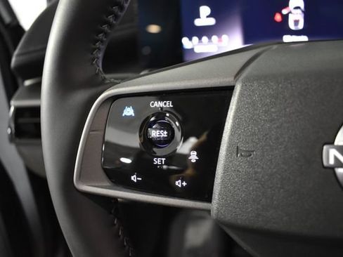 Certified 2025 Nissan Murano SV AWD/4WD image 16