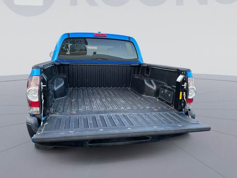 Used 2010 Toyota Tacoma PreRunner image 13