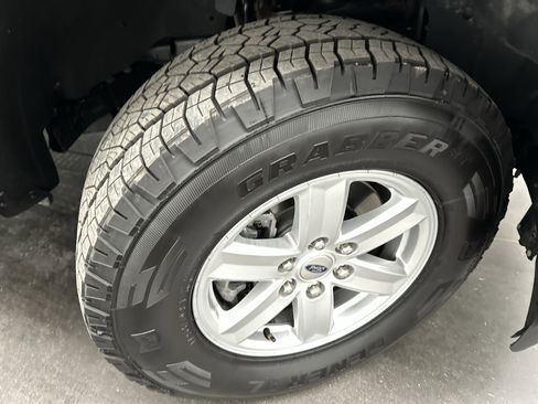 Used 2023 Ford F150 XLT image 12