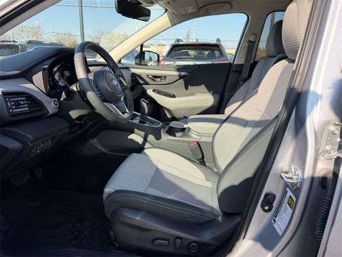 Used 2025 Subaru Outback Premium image 18