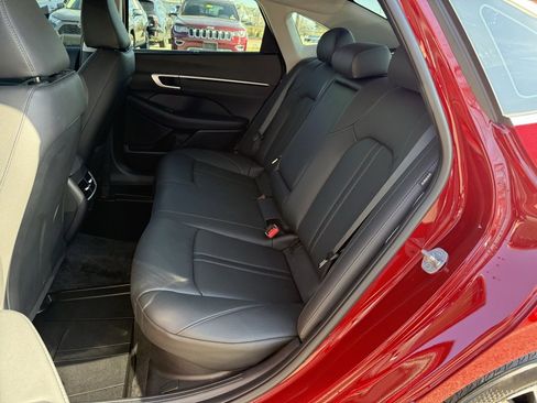 Used 2025 Hyundai Sonata Limited image 38