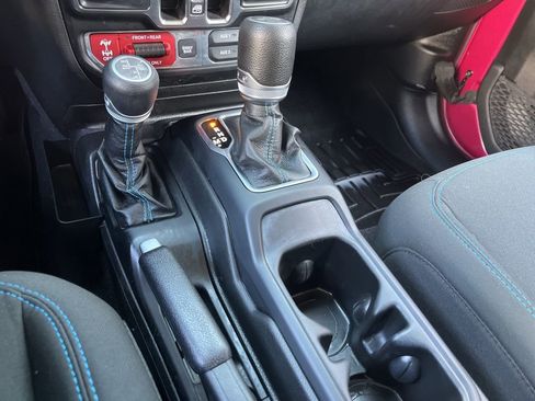 Used 2022 Jeep Wrangler Unlimited Rubicon 4xe image 42