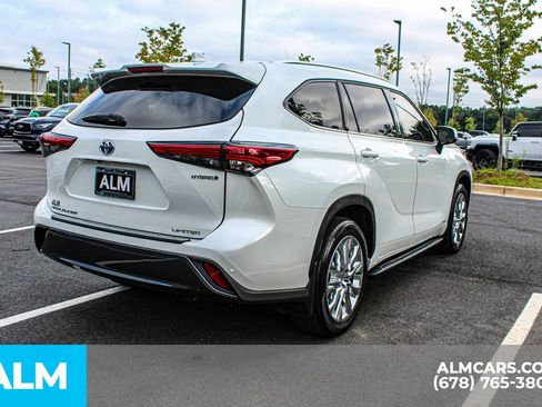 Used 2023 Toyota Highlander Limited image 6