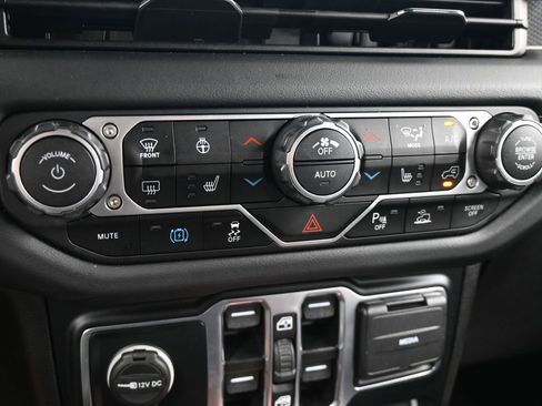 Used 2024 Jeep Wrangler Unlimited Rubicon 4xe image 23