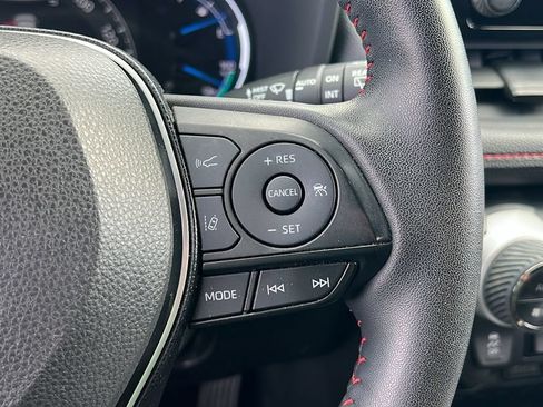 Used 2024 Toyota RAV4 SE w/ Weather & Moonroof Package AWD/4WD image 19