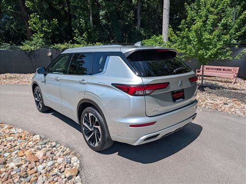 Used 2024 Mitsubishi Outlander SEL AWD/4WD image 3
