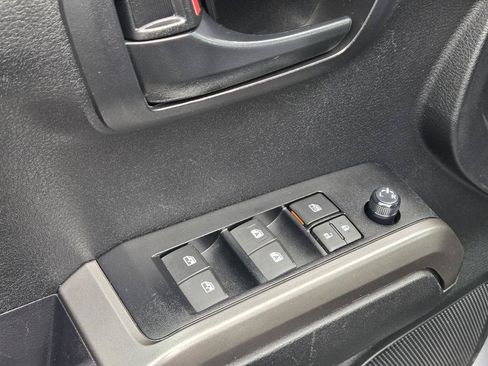 Used 2023 Toyota Tacoma SR5 RWD image 11