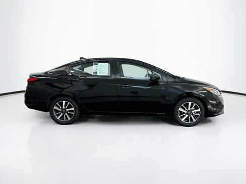 Used 2025 Nissan Versa SV FWD image 10