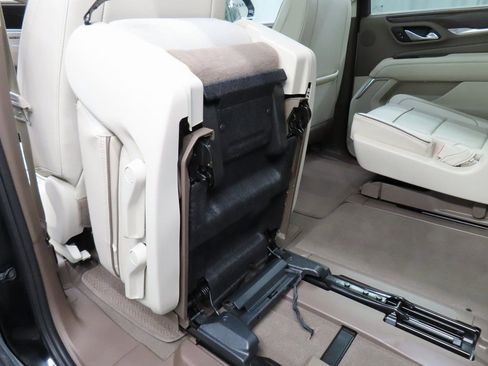 Used 2024 GMC Yukon XL Denali image 66