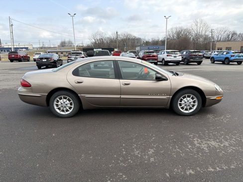 Used 2000 Chrysler Concorde LX image 20