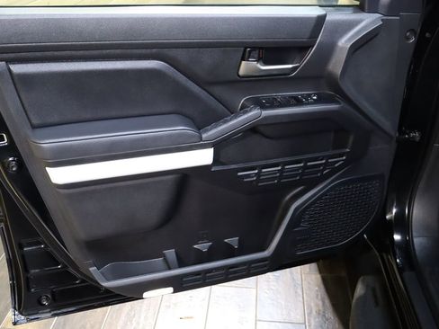 Used 2024 Toyota Tacoma TRD Sport image 33