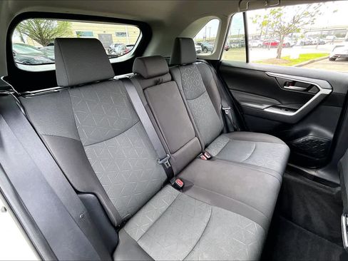 Used 2024 Toyota RAV4 XLE image 18