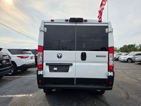 Used 2025 RAM ProMaster 2500 w/ U-Haul Equipment Group FWD image 6