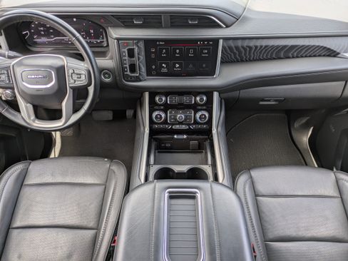 Used 2023 GMC Yukon Denali w/ Max Trailering Package image 12