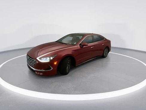 Used 2023 Hyundai Sonata Limited FWD image 2