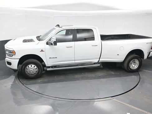 Used 2023 RAM 3500 Laramie AWD/4WD image 29