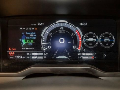 Used 2024 Toyota Tundra Limited AWD/4WD image 13