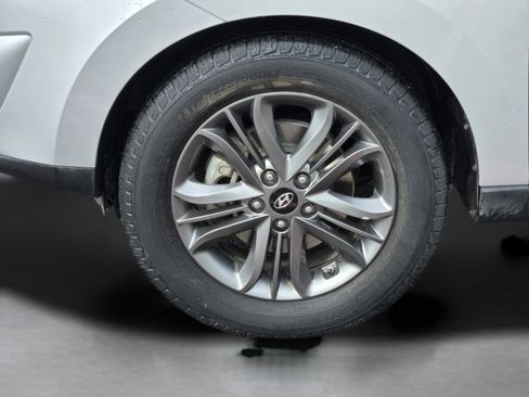 Used 2014 Hyundai Tucson SE image 38