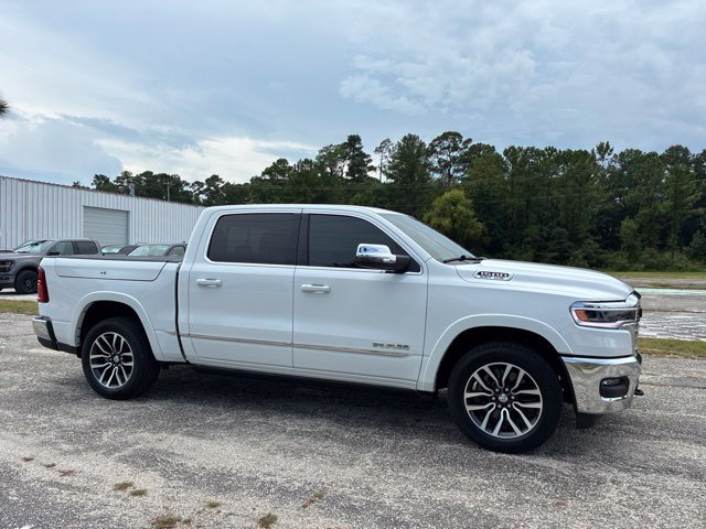 Used 2025 RAM 1500 Limited AWD/4WD image 2