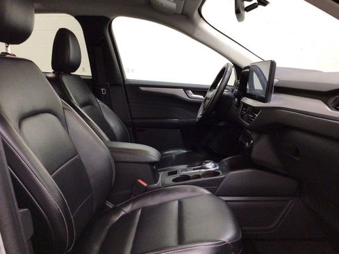 Used 2023 Ford Escape Platinum AWD/4WD image 30