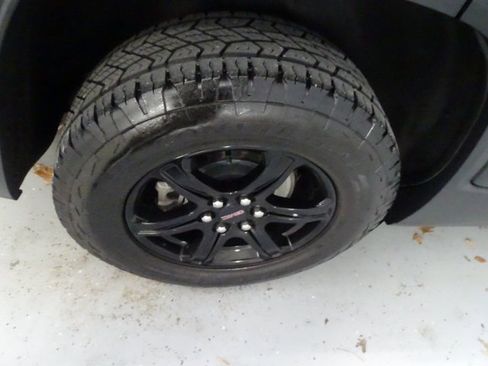 Certified 2023 GMC Acadia AT4 w/ LPO, Floor Liner Package image 28