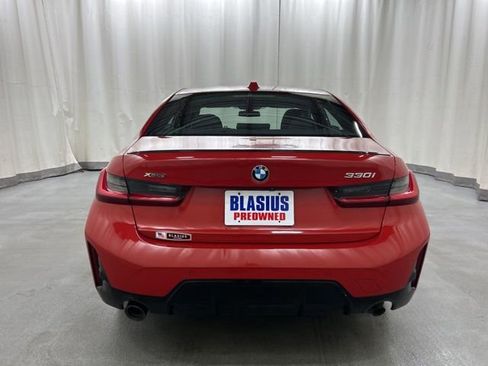 Used 2023 BMW 330i xDrive Sedan w/ M Sport Package AWD/4WD image 5
