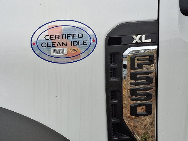 New 2024 Ford F550 4x4 Regular Cab Super Duty image 5