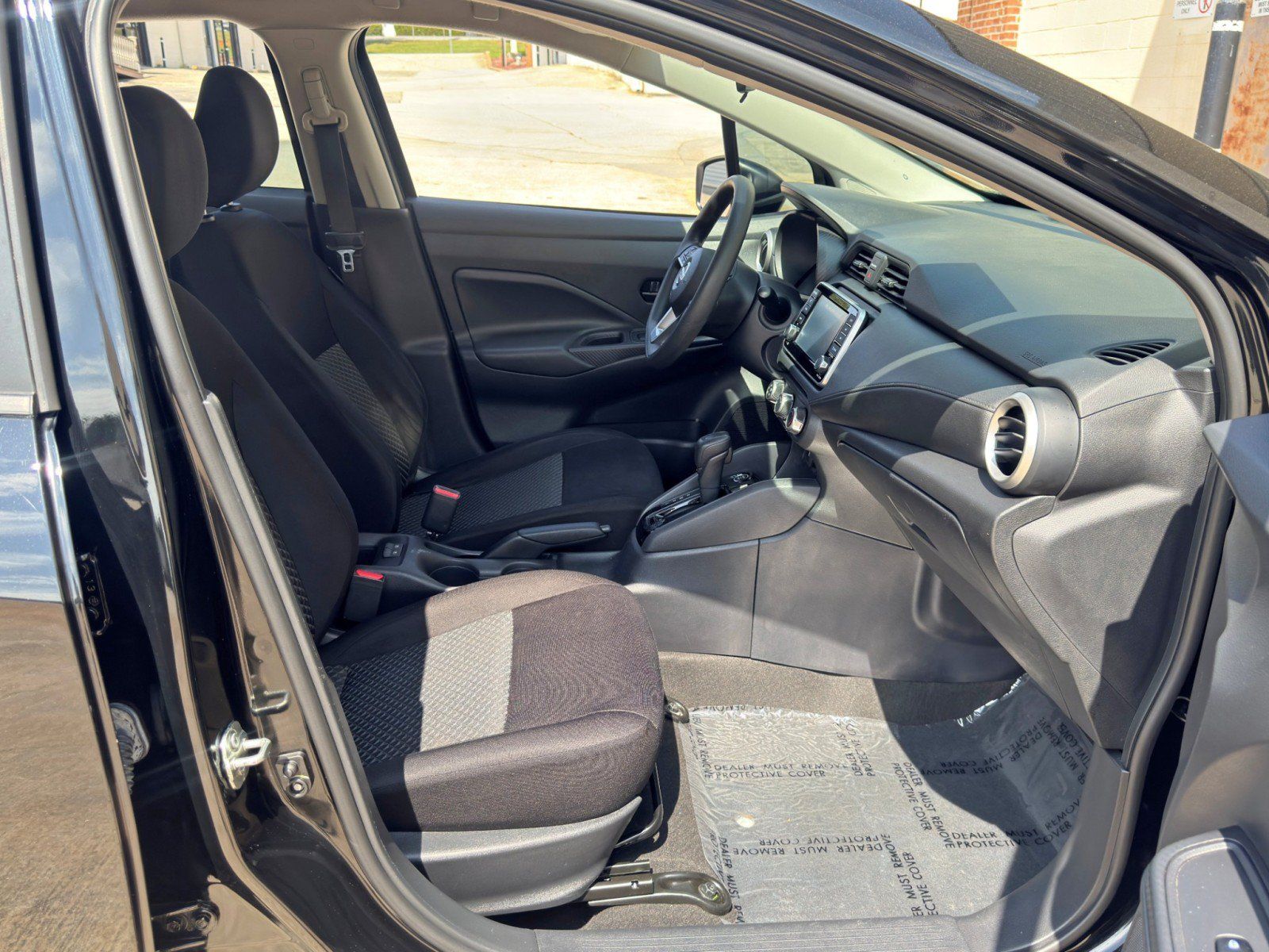 Used 2021 Nissan Versa S FWD image 14