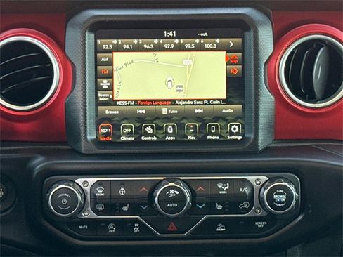 Used 2022 Jeep Gladiator Rubicon w/ Cold Weather Group image 12